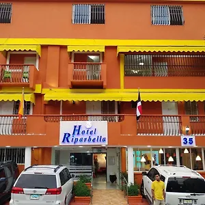 Riparbella Hotel